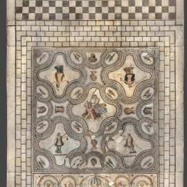Focus oeuvre : La mosaïque de Penthée, souvenir de la Nîmes Romaine Focus oeuvre : La mosaïque de Penthée, souvenir de la Nîmes Romaine