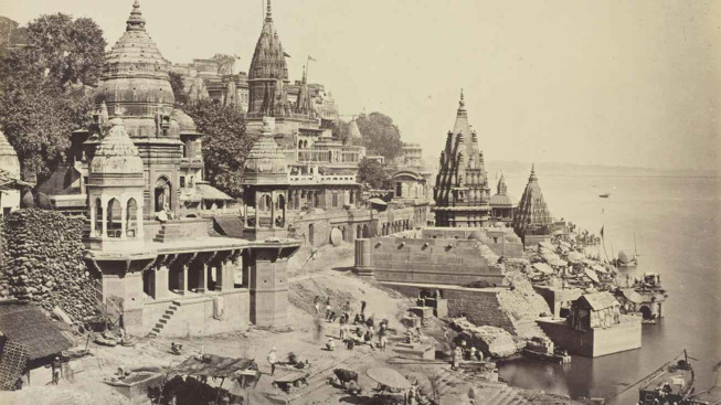 Samuel Bourne, Sans titre, Bénarès. Manikarnika Ghat, épreuve sur papier albuminé, 1865 © MNAAG, Paris, Distr. RMN-Grand Palais / image musée Guimet